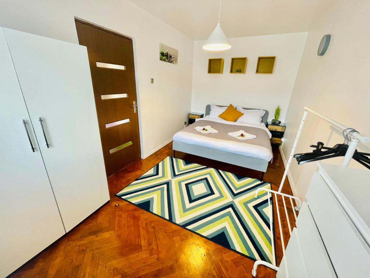 Modern Place To Stay-Self Check-In Nonstop 24H-Wifi Resita Exterior foto